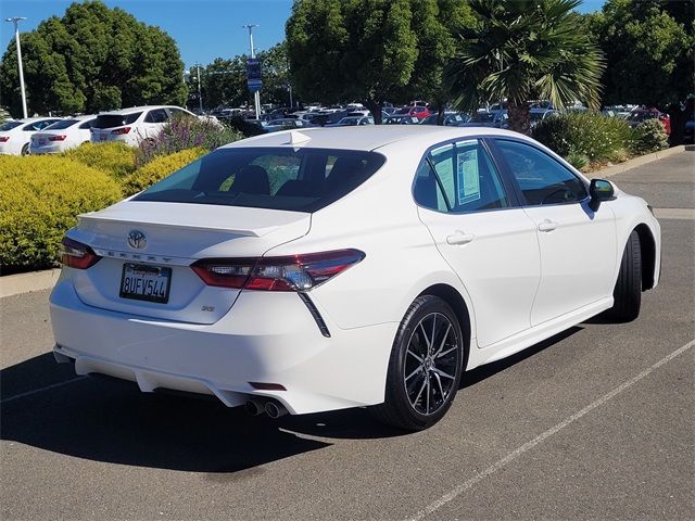 2021 Toyota Camry SE