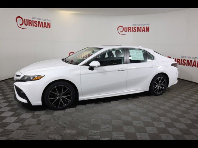 2021 Toyota Camry SE