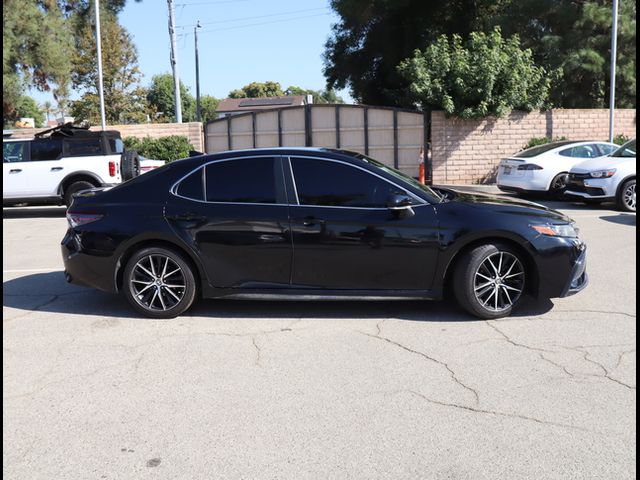 2021 Toyota Camry 