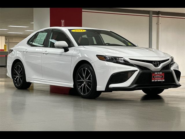 2021 Toyota Camry SE