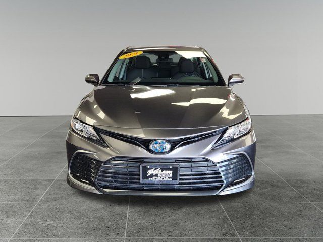 2021 Toyota Camry Hybrid LE