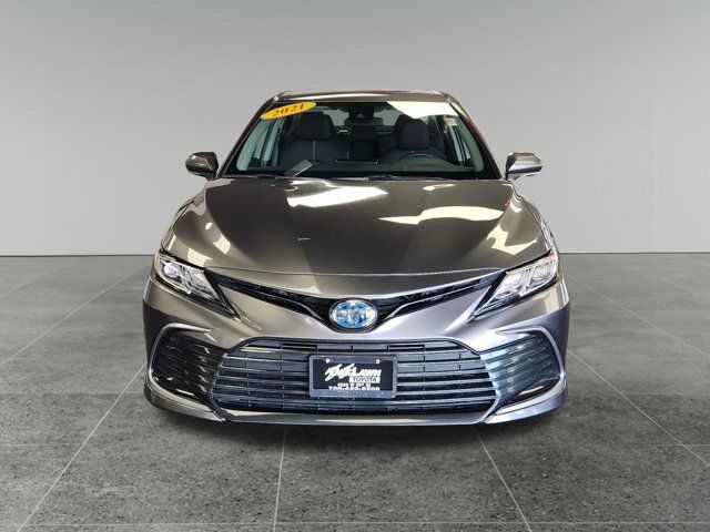 2021 Toyota Camry Hybrid LE