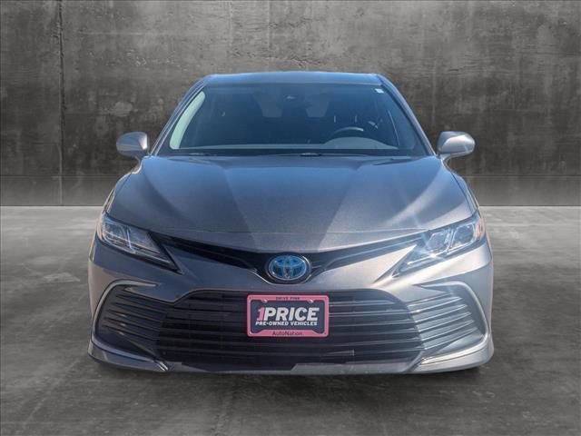 2021 Toyota Camry Hybrid LE