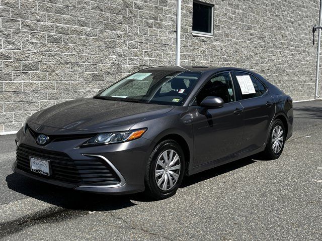 2021 Toyota Camry Hybrid LE