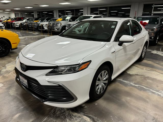 2021 Toyota Camry Hybrid LE