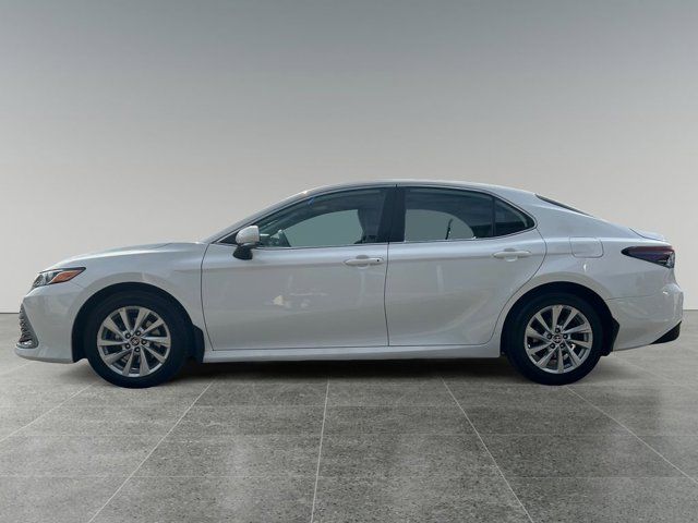 2021 Toyota Camry Hybrid LE