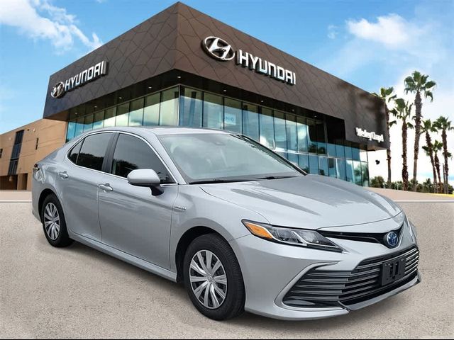 2021 Toyota Camry Hybrid LE