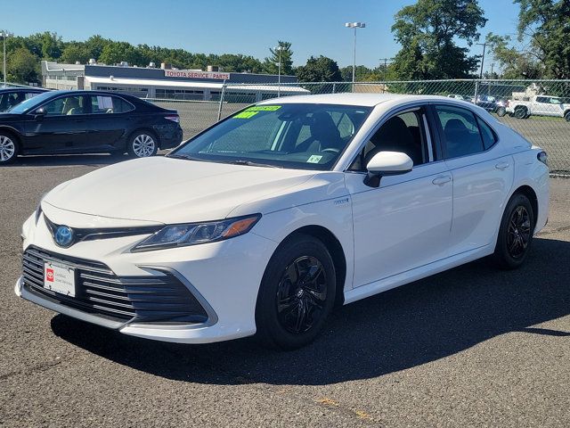 2021 Toyota Camry Hybrid LE