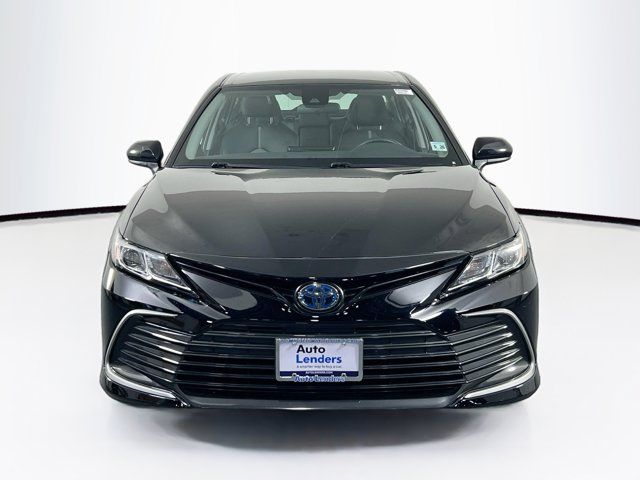 2021 Toyota Camry Hybrid LE