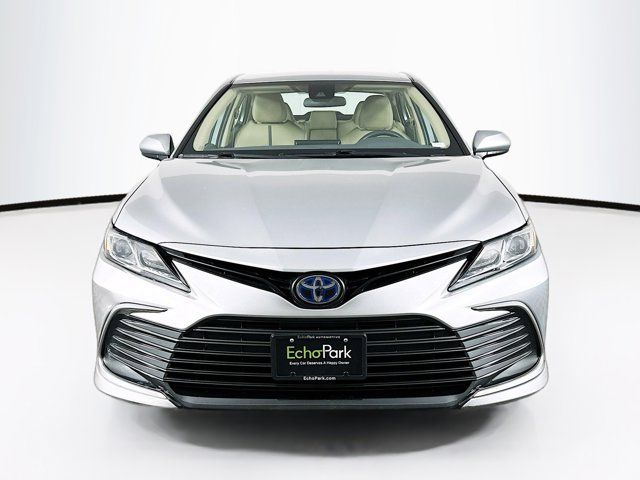 2021 Toyota Camry Hybrid LE