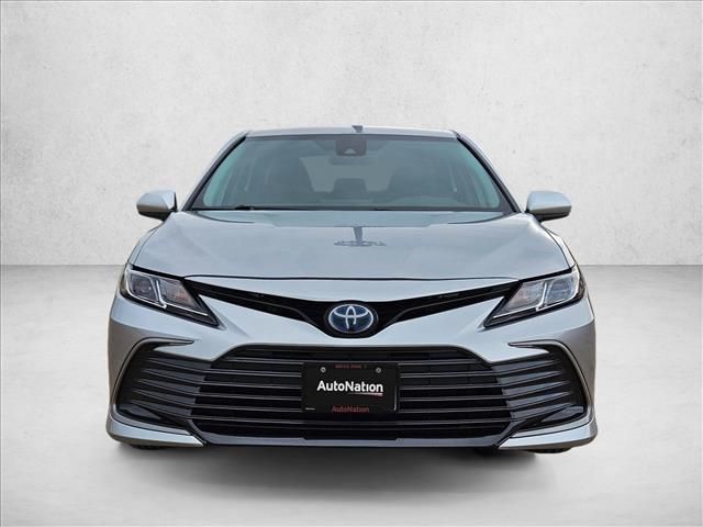 2021 Toyota Camry Hybrid LE