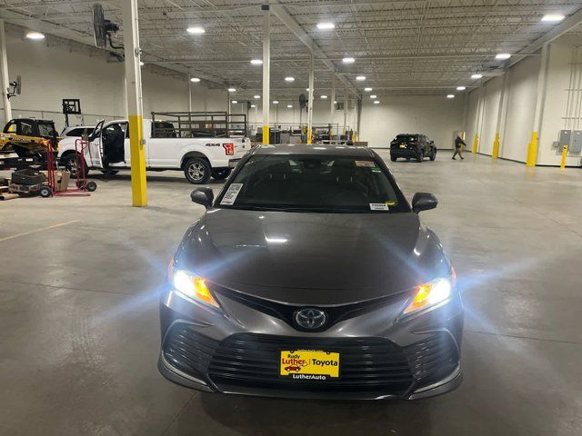 2021 Toyota Camry Hybrid LE