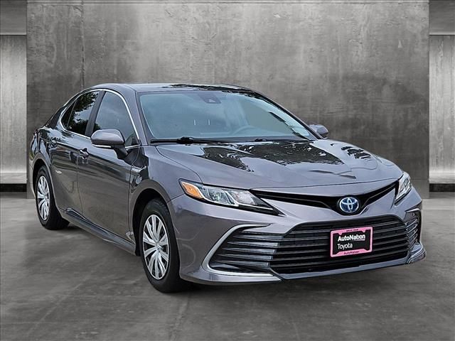 2021 Toyota Camry Hybrid LE