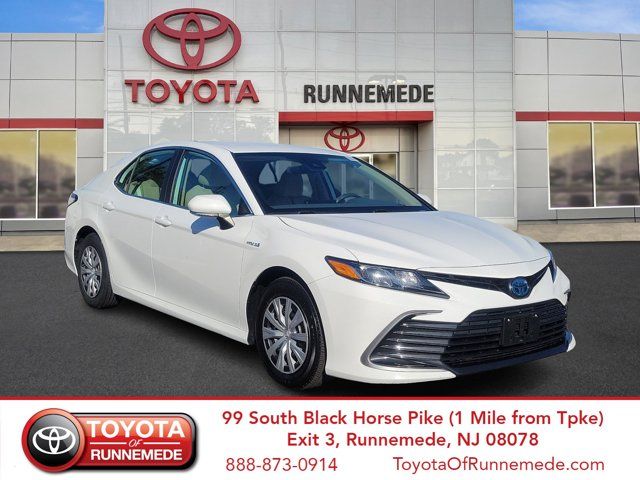 2021 Toyota Camry Hybrid LE