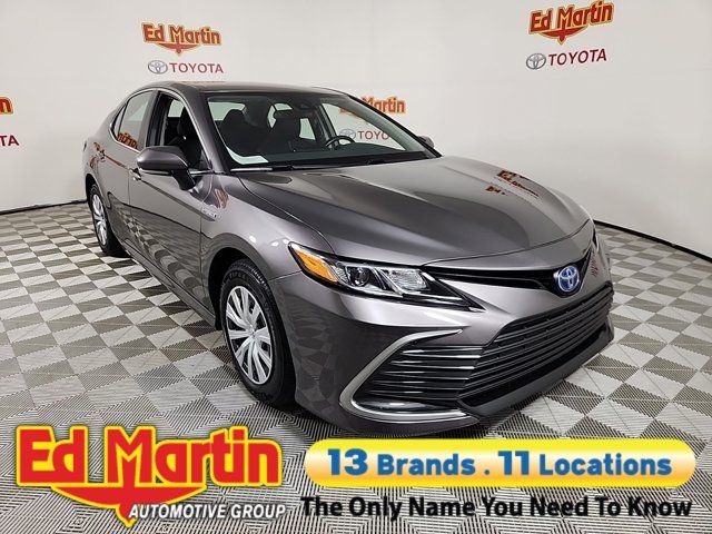 2021 Toyota Camry Hybrid LE