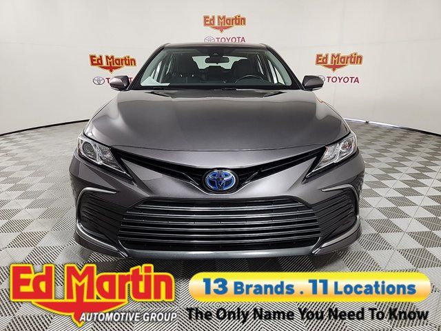 2021 Toyota Camry Hybrid LE