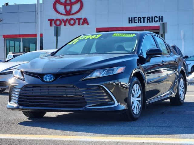 2021 Toyota Camry Hybrid LE