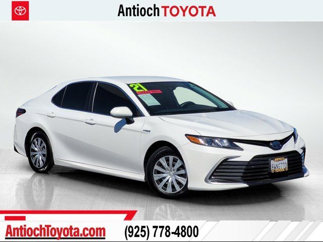 2021 Toyota Camry Hybrid LE