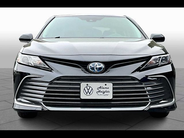 2021 Toyota Camry Hybrid LE