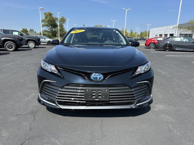 2021 Toyota Camry Hybrid LE