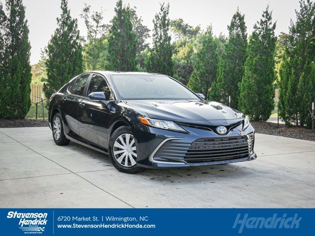 2021 Toyota Camry Hybrid LE