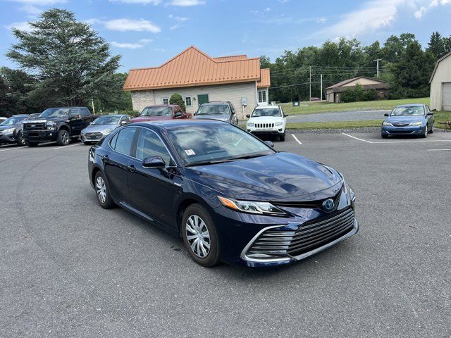 2021 Toyota Camry Hybrid LE