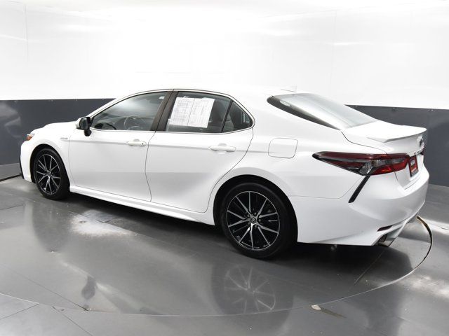 2021 Toyota Camry Hybrid SE