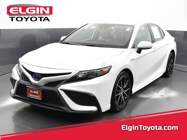 2021 Toyota Camry Hybrid SE