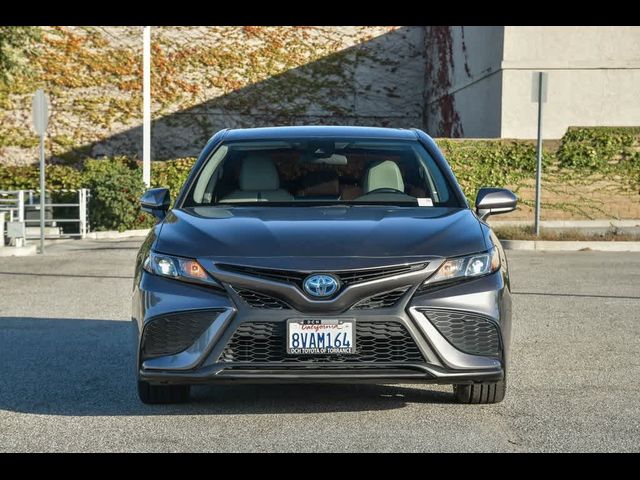 2021 Toyota Camry Hybrid SE