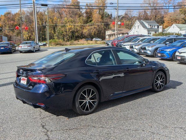 2021 Toyota Camry Hybrid SE