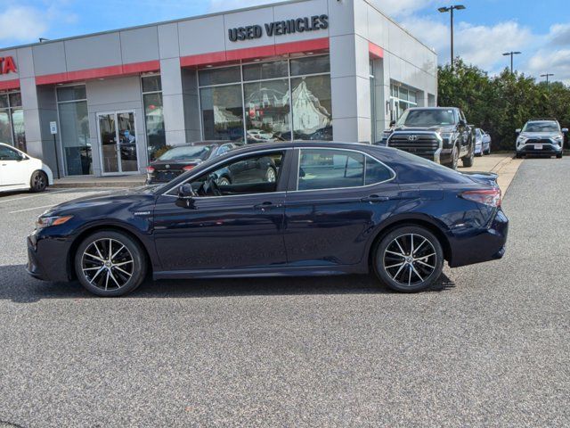 2021 Toyota Camry Hybrid SE