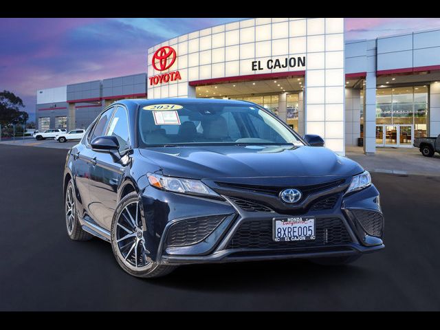 2021 Toyota Camry Hybrid SE