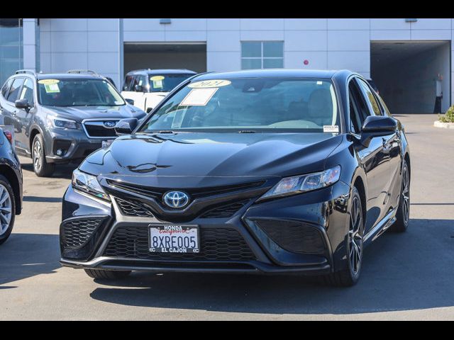 2021 Toyota Camry Hybrid SE