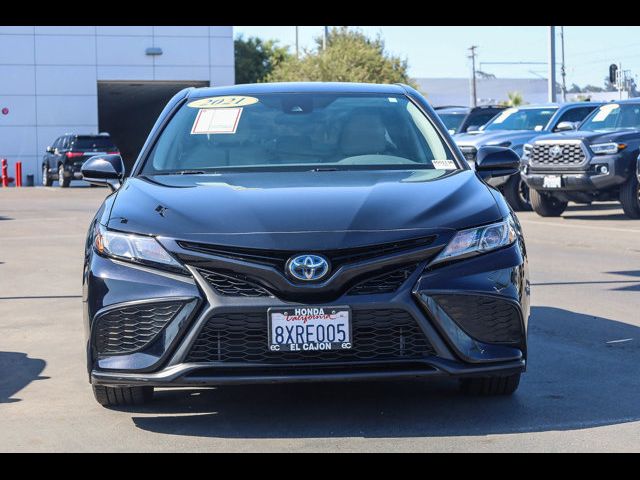 2021 Toyota Camry Hybrid SE