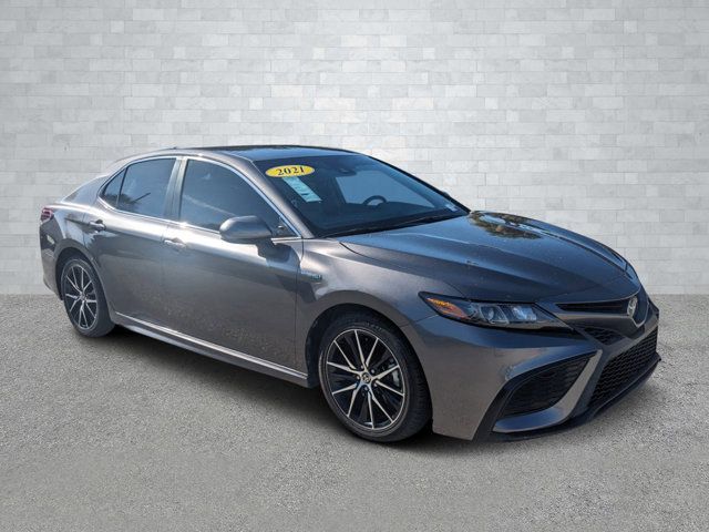 2021 Toyota Camry Hybrid SE