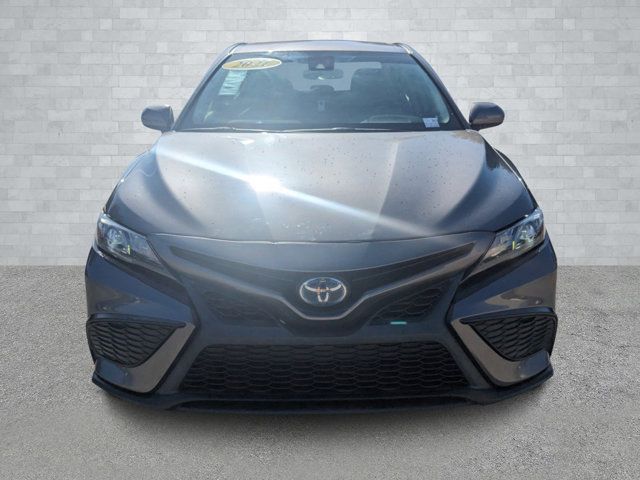 2021 Toyota Camry Hybrid SE