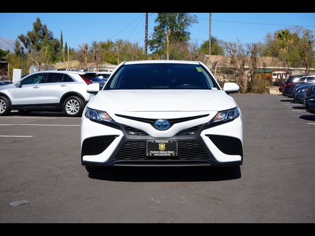 2021 Toyota Camry Hybrid SE