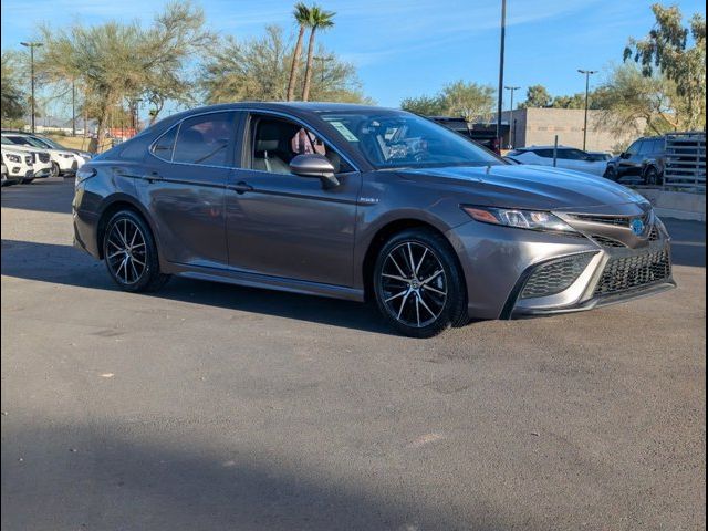 2021 Toyota Camry Hybrid SE