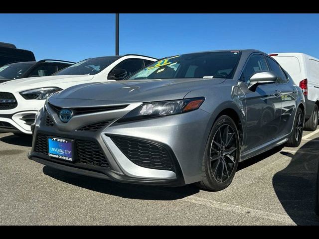 2021 Toyota Camry Hybrid SE