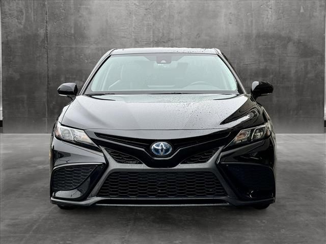 2021 Toyota Camry Hybrid SE