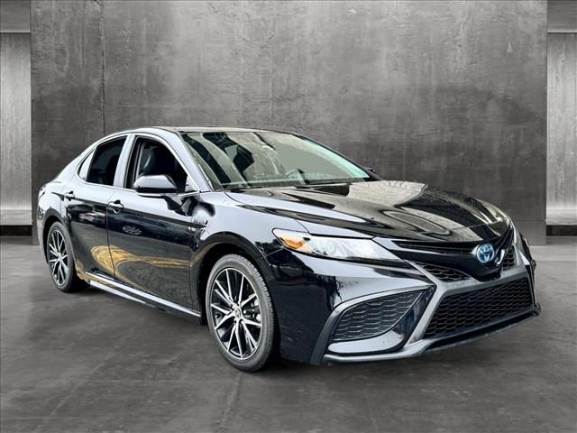 2021 Toyota Camry Hybrid SE