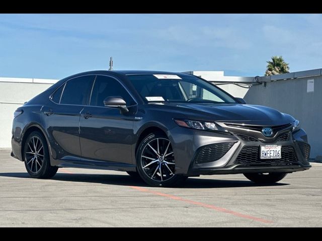 2021 Toyota Camry Hybrid SE