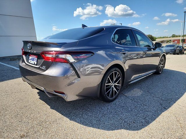 2021 Toyota Camry Hybrid SE