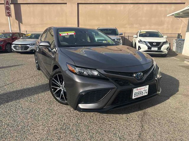 2021 Toyota Camry Hybrid SE