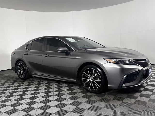 2021 Toyota Camry Hybrid SE