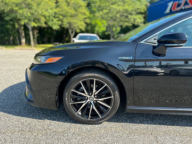 2021 Toyota Camry Hybrid SE