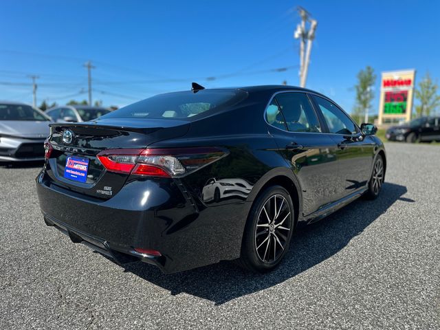 2021 Toyota Camry Hybrid SE