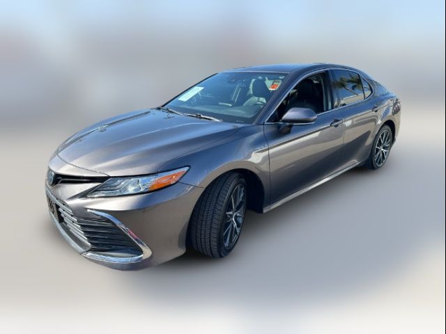 2021 Toyota Camry Hybrid XLE