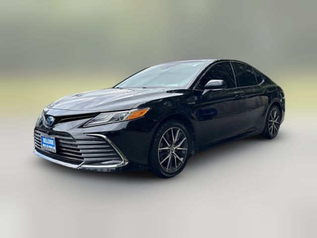 2021 Toyota Camry Hybrid XLE