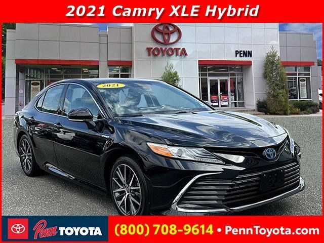 2021 Toyota Camry Hybrid XLE